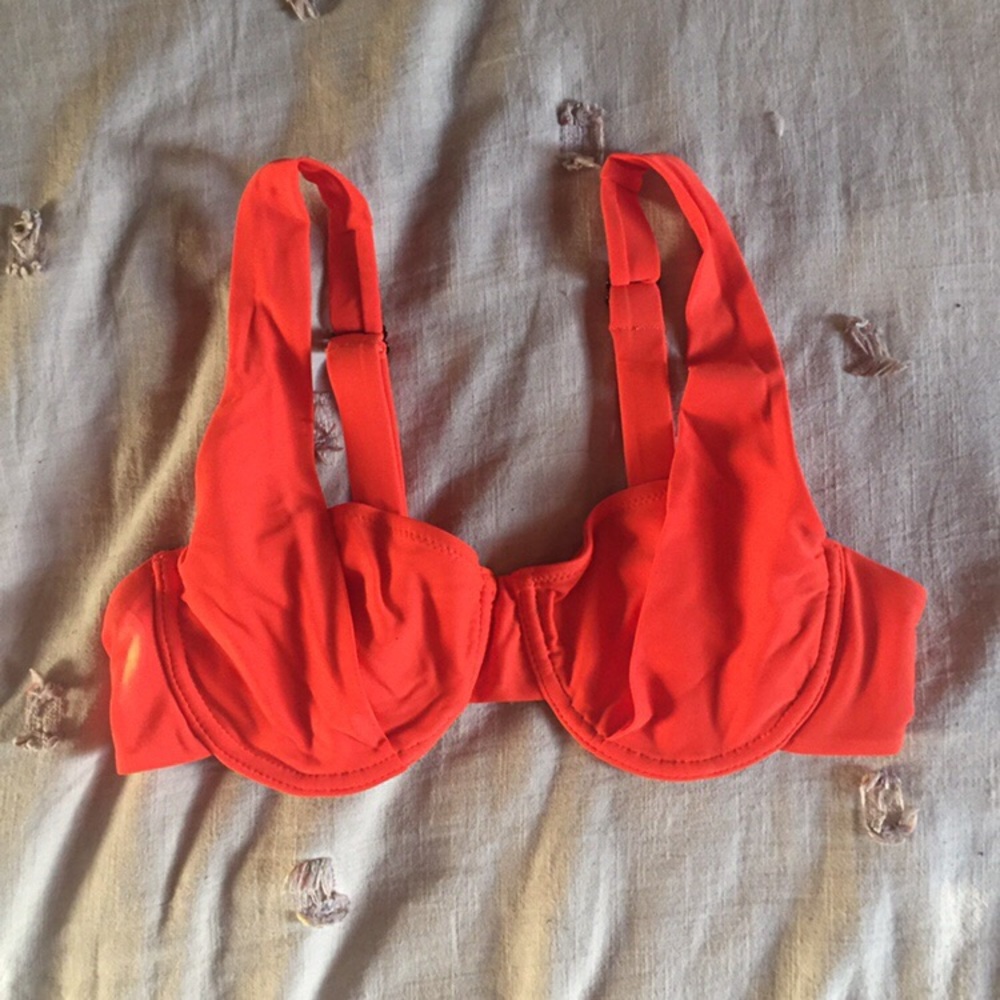 Blackbough Swim Lucy bikini top